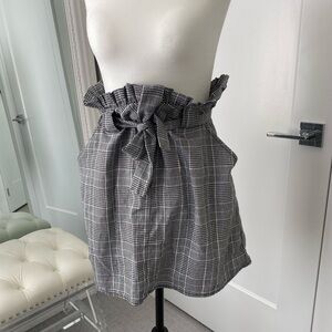 ⛄️ White and Grey High Waisted Plaid Skirt​​​​​
